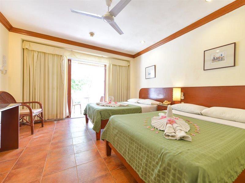 Hey Jude Resort Hotel Balabag  Экстерьер фото