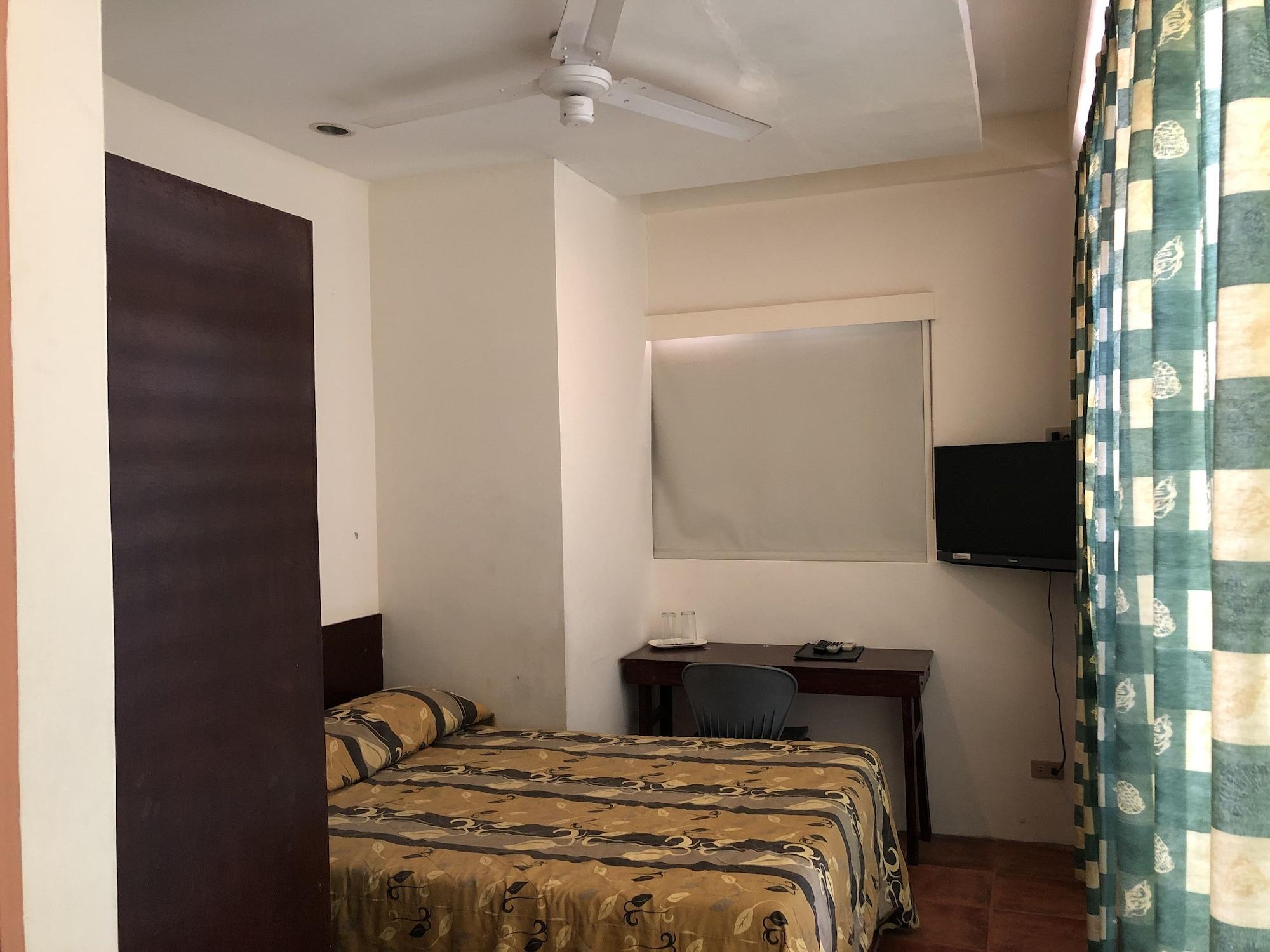 Hey Jude Resort Hotel Balabag  Экстерьер фото