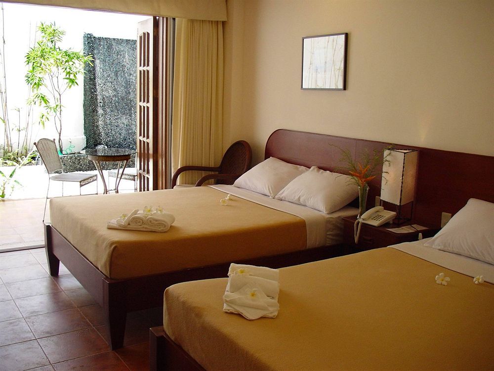 Hey Jude Resort Hotel Balabag  Экстерьер фото