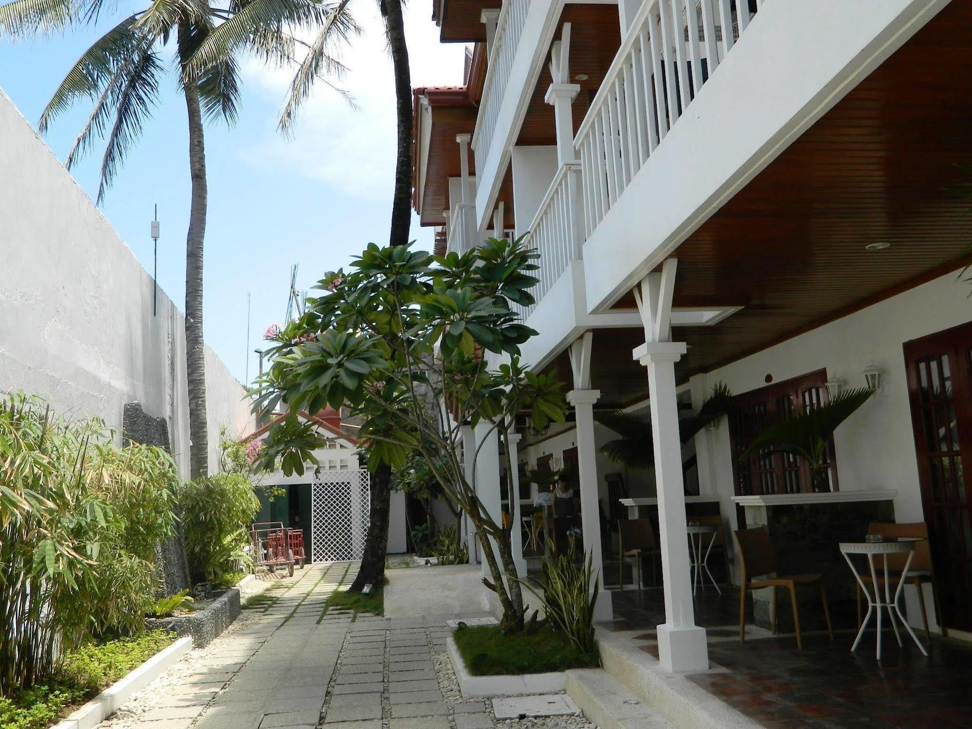 Hey Jude Resort Hotel Balabag  Экстерьер фото