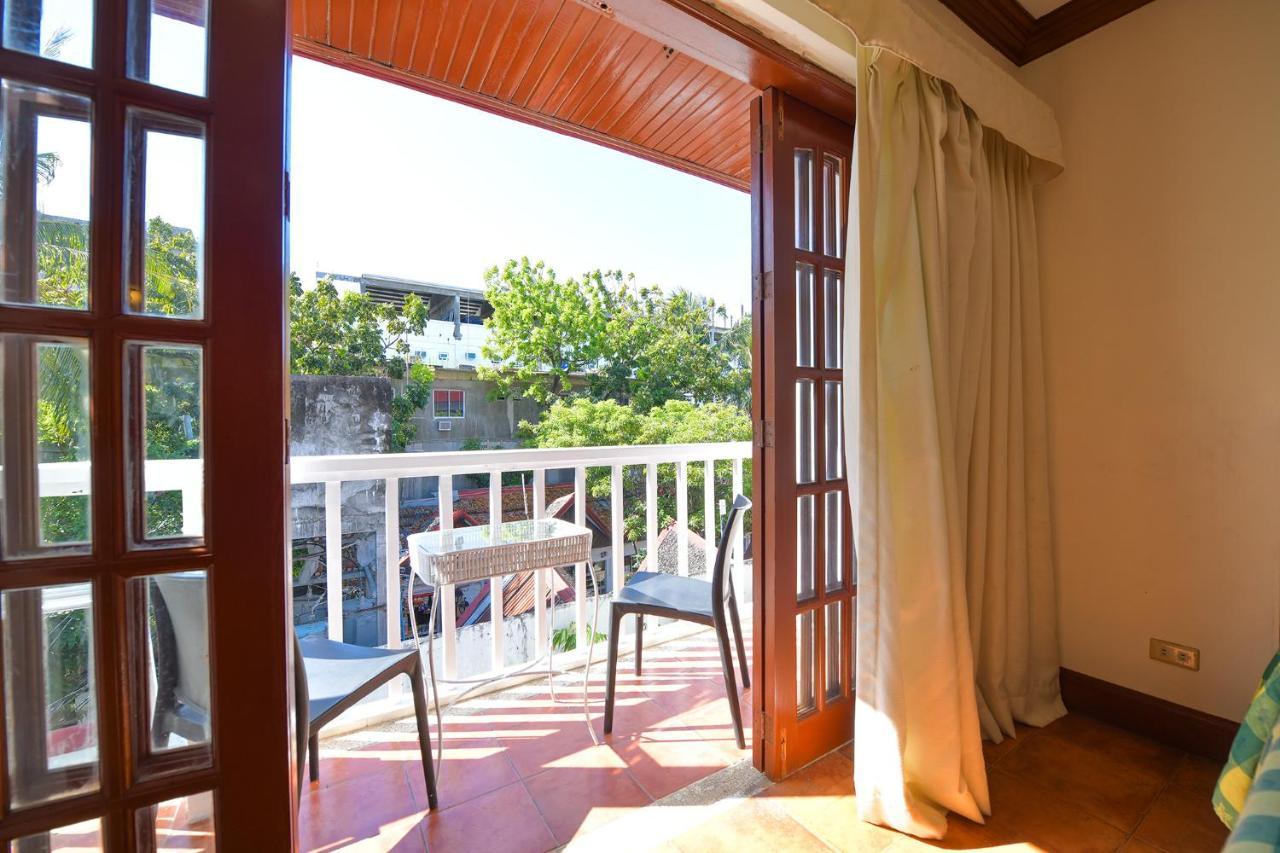 Hey Jude Resort Hotel Balabag  Экстерьер фото